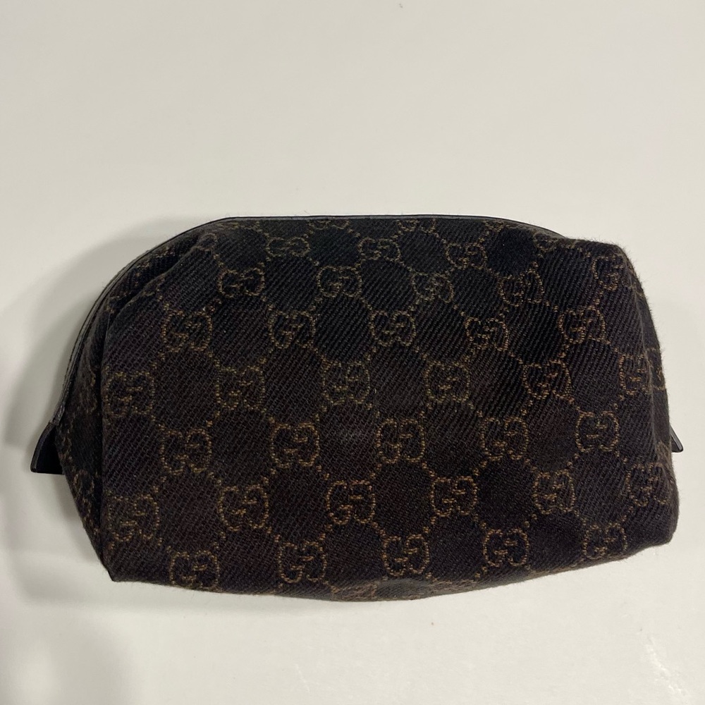 Gucci pouch